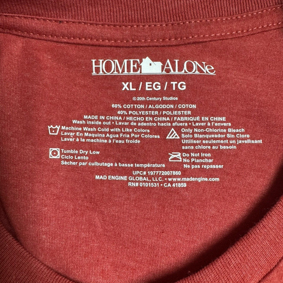 Home Alone Short Sleeve T-shirt Christmas....Filthy Animal Adult Size XL Red - Picture 6 of 7